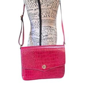 Giani Bernini Croco Envelope Embossed Vegan Leather Goldtone hardware Crossbody